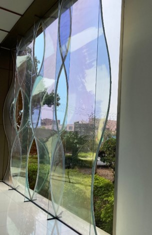 強化曲面ガラス製品写真